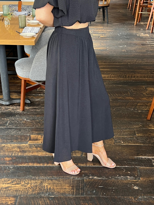 Matte Crepe Midi Pant - Black