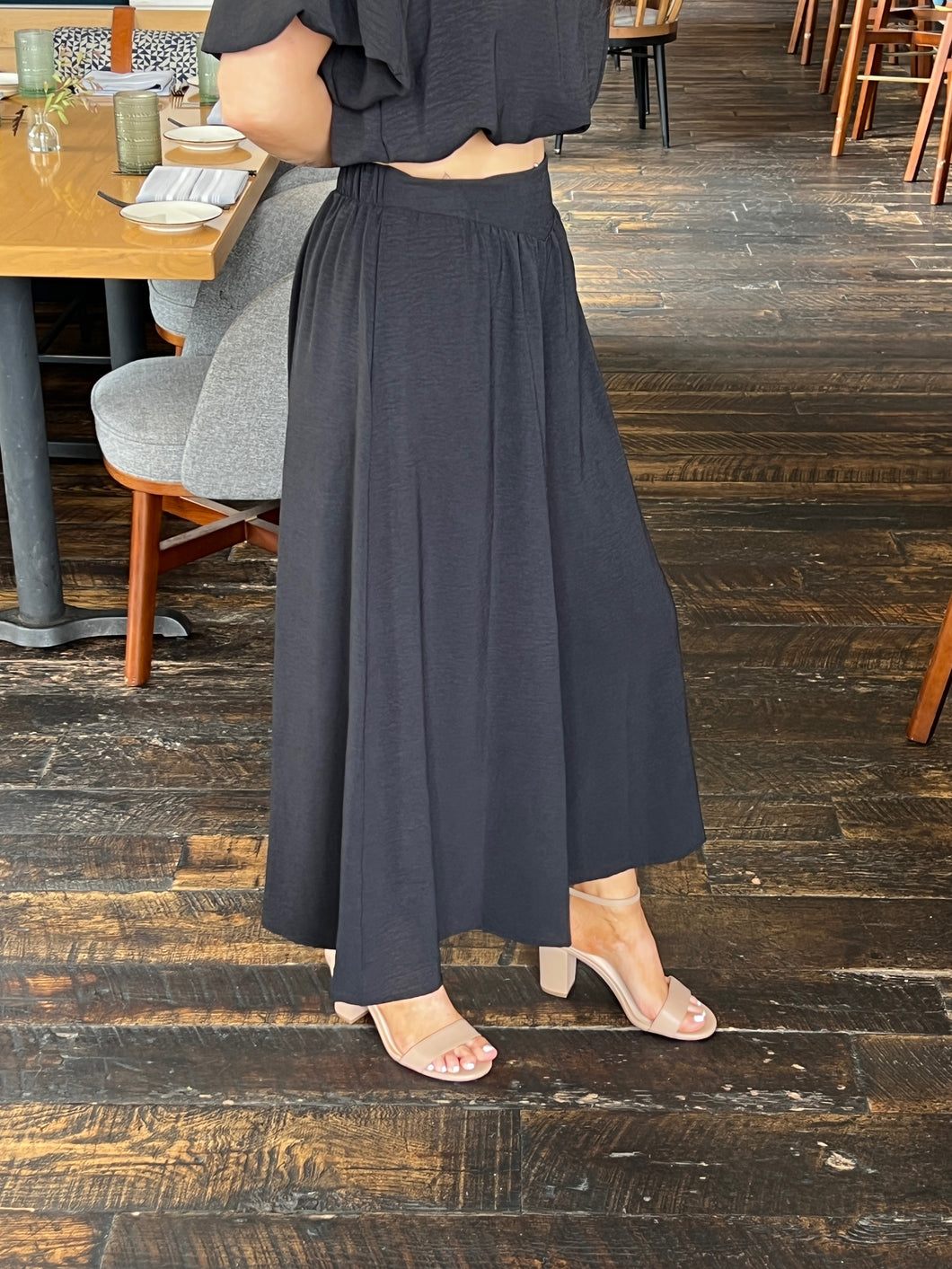 Matte Crepe Midi Pant - Black