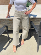 Slouchy Crop Barrel - Almond