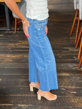 Punctual High Rise Twist Jean