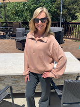 Traveling Fool Pullover - Tan
