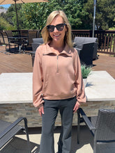 Traveling Fool Pullover - Tan