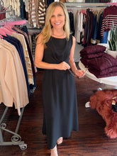 Matte Crepe Maxi - Black