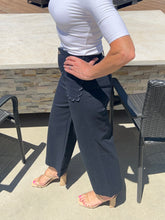 The Scallop Weekend Pant - Navy