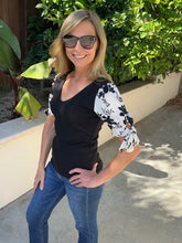 Ribbed Floral Detail Sleeve Top