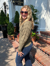 Vertical Seam Stitch Sweater - Olive