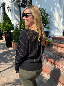 Vertical Seam Stitch Sweater - Black
